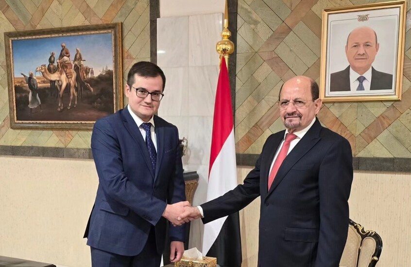 اليمن.. وزير الخارجية يتسلم أوراق اعتماد السفير فوق العادة والمفوض لروسيا الاتحادية يفغيني كودروف