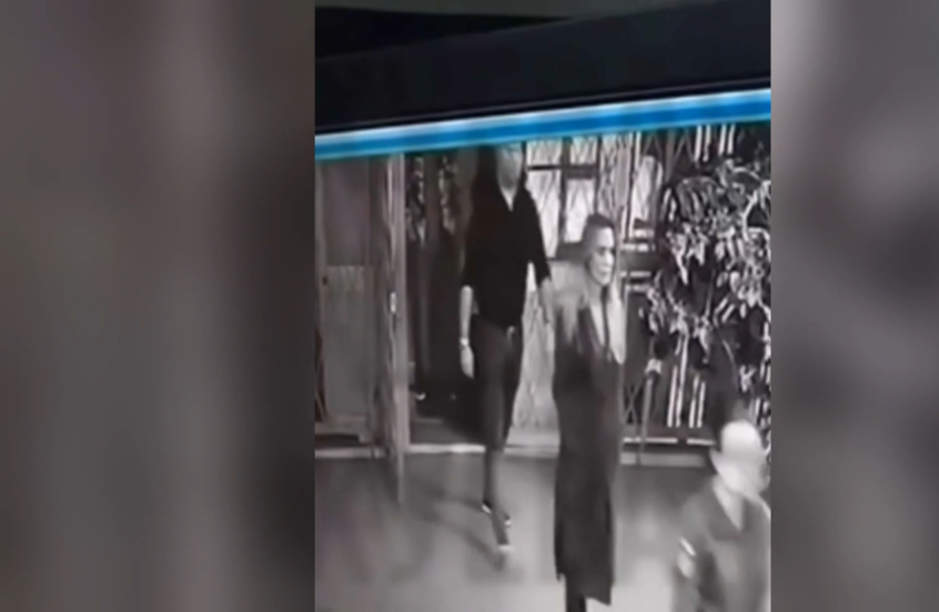 وسائل الإعلام: محاولة سوق أحد حراس نجمة هوليود أنجلينا جولي للتعبئة أثناء زيارتها أوكرانيا