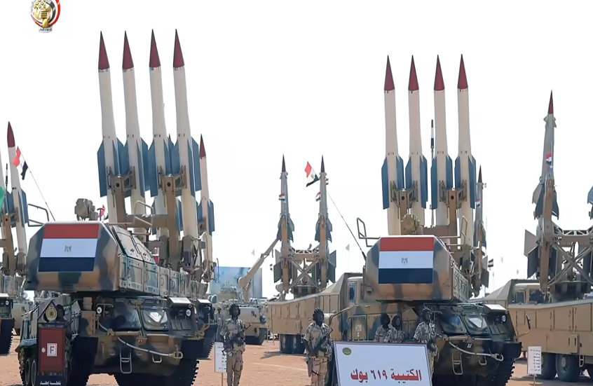 وزير إسرائيلي يدعو لجلسة طارئة بسبب الجيش المصري