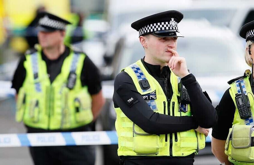 أحدهما عربي.. إطلاق سراح سجينين بالخطأ في لندن والشرطة تطلق حملة بحث