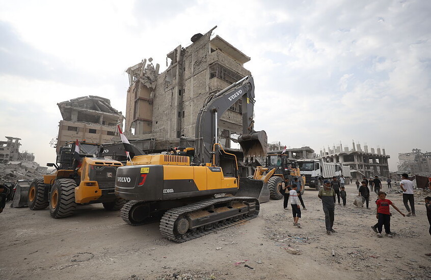 "حماس" تتهم إسرائيل بالفبركة وتؤكد خوض "معركة استخبارية" حول الأسرى في غزة