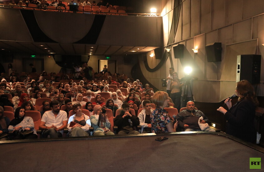 اختتام ملتقى RT.DOC للأفلام الوثائقية "زمن الأبطال" في القاهرة