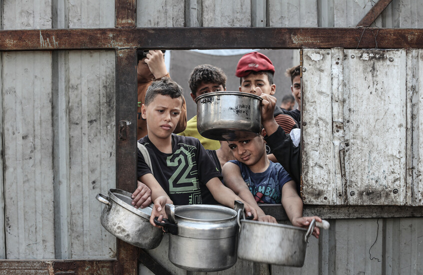 Gazze: İsrail, ateşkesin yürürlüğe girmesinden bu yana Gazze Şeridi'ne ulaşan yardımların üçte ikisini engelledi.