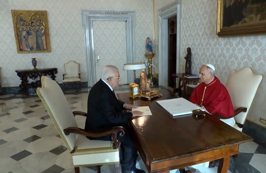 البابا ليو الرابع عشر يستقبل محمود عباس في الفاتيكان