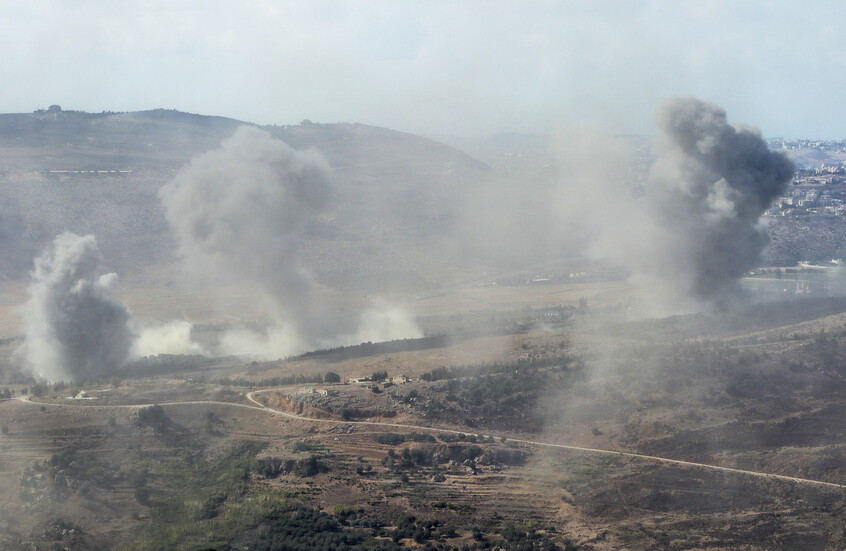 الجيش الإسرائيلي يوجه إنذارا بالإخلاء لسكان بلدة زوطر الشرقية بجنوب لبنان ويغير عليها (خريطة)