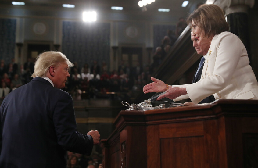 ترامب يشيد بقرار بيلوسي عدم الترشح لانتخابات الكونغرس