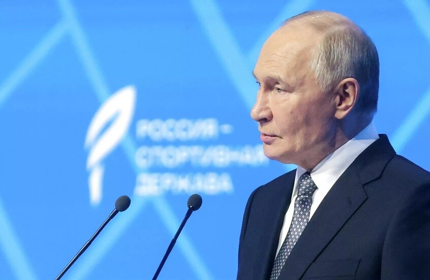 بوتين يبدي موافقته على فكرة حظر بيع السجائر الإلكترونية في روسيا