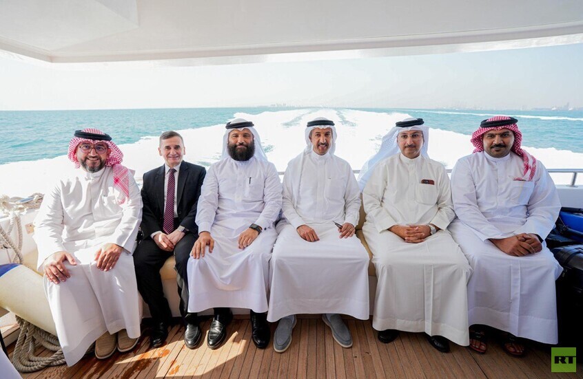 تدشين أول خط بحري للركاب يربط البحرين وقطر انطلاقا من مرفأ سعادة