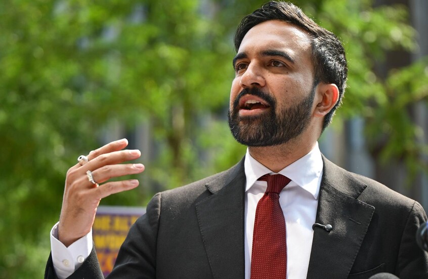 مدون أمريكي: تغيير عمدة نيويورك مجرد "تغيير للحرس القديم"