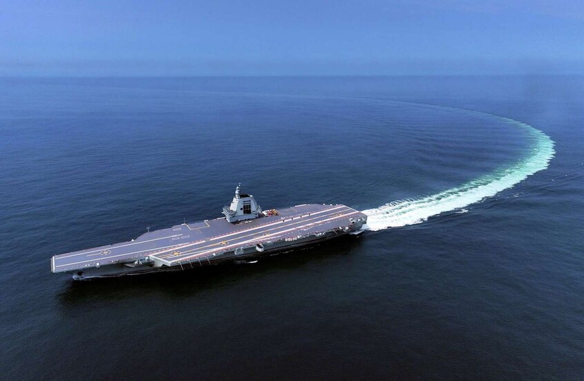 الصين.. شي جين بينغ يدشن حاملة الطائرات "فوجيان" (فيديو)