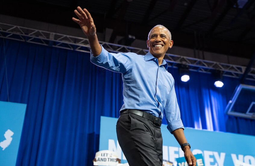 في ظهور مفاجئ.. أوباما يحتفل بانتصارات الثلاثاء (فيديو)