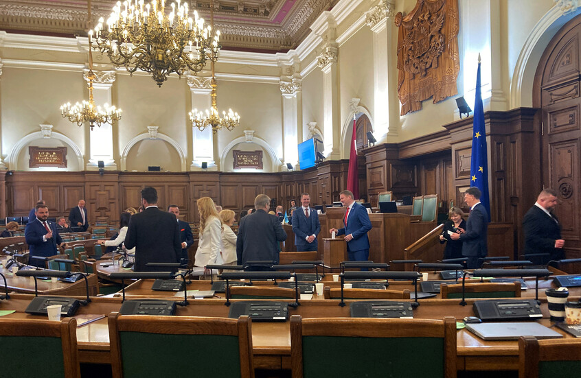 نائب لاتفي: أواجه عقوبة السجن 25 عاما لدعمي روسيا