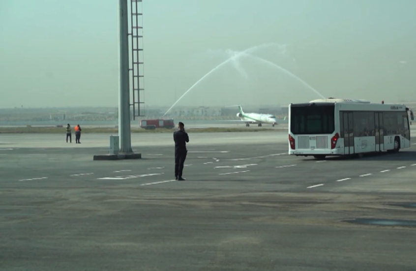 بعد أكثر من 11 عاما.. مطار الموصل يستقبل أول رحلة جوية داخلية من بغداد