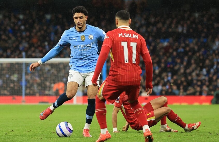 "مواجهة مصرية".. عمر مرموش يعلق على المواجهة المرتقبة ضد صلاح