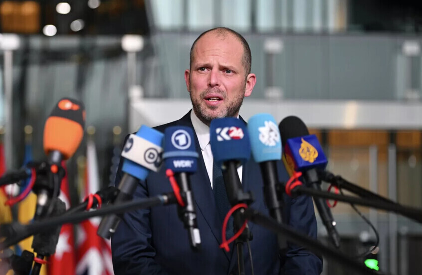 في تصعيد جديد.. وزير الدفاع البلجيكي يتهم روسيا بالوقوف وراء الدرونات المجهولة