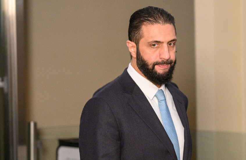 الشرع يصل إلى الولايات المتحدة الأمريكية في زيارة رسمية