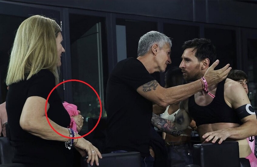 ميسي يخطف الأنظار بتصرف مع والديه بعد المباراة ضد ناشفيل