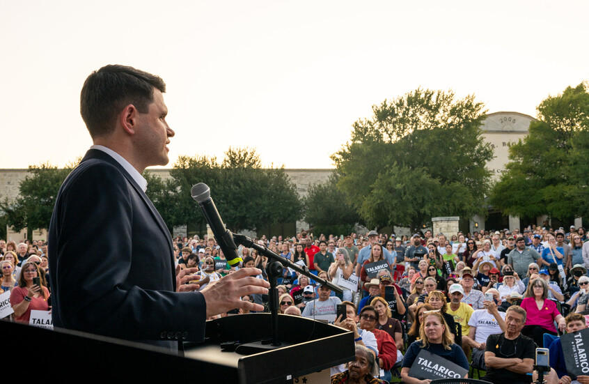 الكشف عن فضيحة.. مرشح "مؤمن" لمجلس الشيوخ الأمريكي يتابع ممثلات إباحيات و"مرافقات جنس"(صور+فيديو)