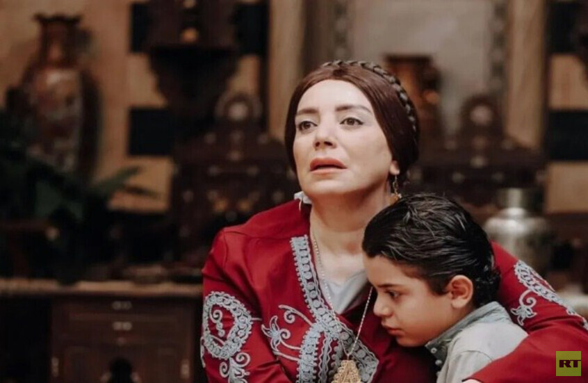 "اليتيم".. حكاية درامية لا تنسى بين طيات الزمن