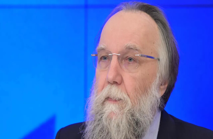 دوغين: ترامب يسعى للحفاظ على عالم أحادي القطب رغم وعوده بتعدد الأقطاب