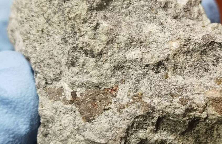 روسيا.. العثور على عينات من "نيزك موسكو"