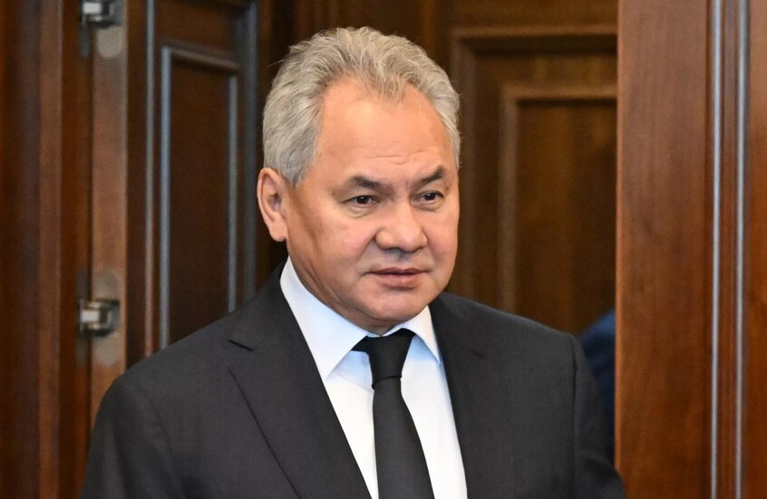 شويغو يصل إلى مسقط لإجراء مباحثات مع القيادة العُمانية