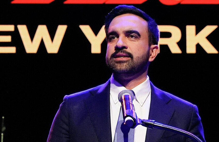 عمدة نيويورك المنتخب يعلن نيته الاتصال بترامب قبل تولي المنصب