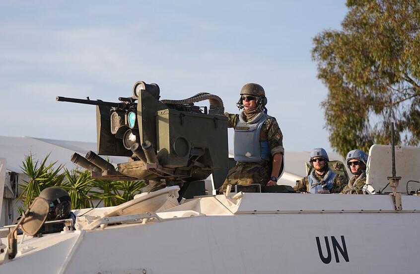 "اليونيفيل" تكتشف مخابئ أسلحة وأنفاقا في جنوب لبنان