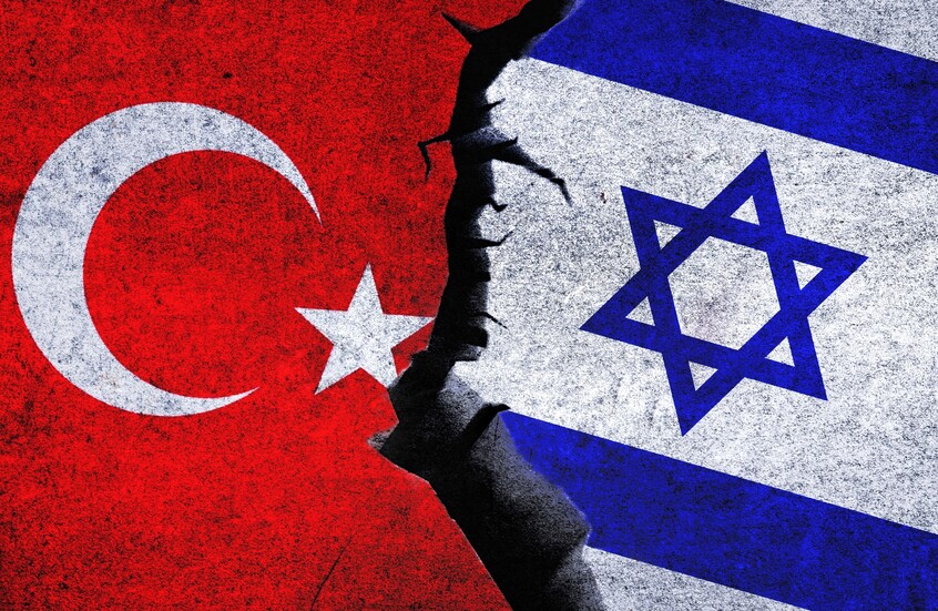 تقرير عبري عن دولة ستشتري 3 أنواع أسلحة من إسرائيل "بسبب التهديد التركي"