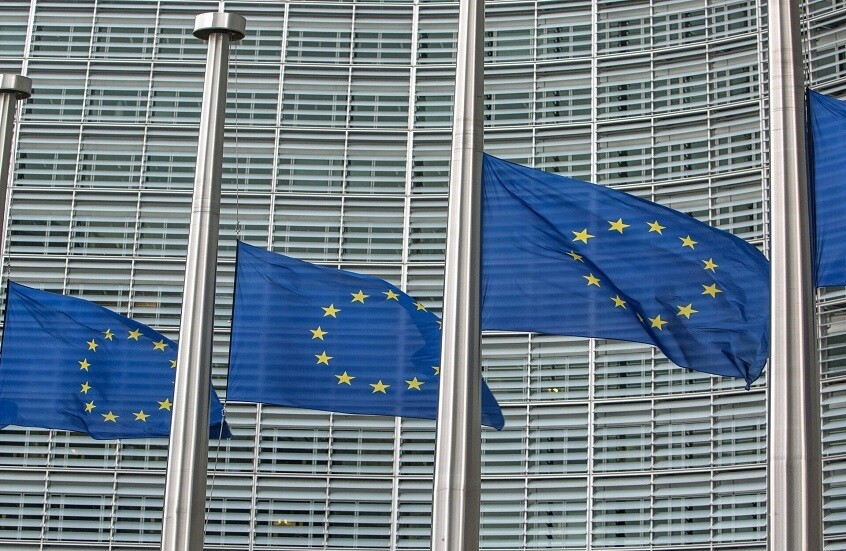 مفوض الاقتصاد الأوروبي: الميزانية المتعددة السنوات للاتحاد الأوروبي لا تستطيع تمويل أوكرانيا