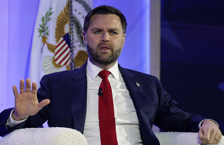 فانس يهاجم الديمقراطيين: الإغلاق الحكومي كان "عديم الجدوى"