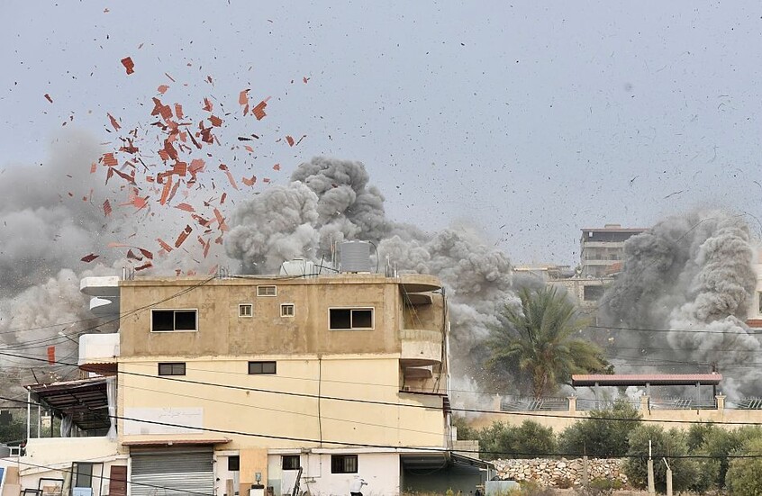 "يديعوت أحرونوت": الجيش الإسرائيلي يستعد لتنفيذ عملية هجومية ضد "حزب الله" في لبنان