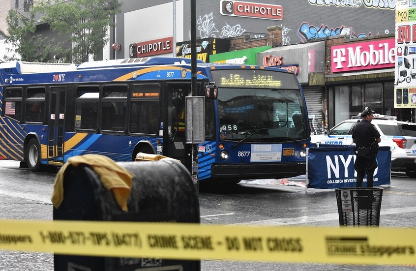 موكب نائب الرئيس الأمريكي يتعرض لحادث سير