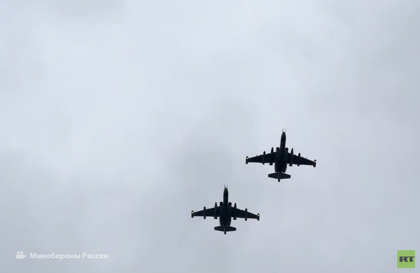 مقاتلات "سو-25" الروسية تستهدف معاقل لقوات كييف