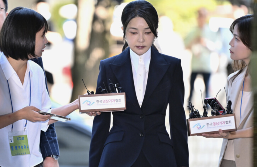 محكمة كورية جنوبية بصدد اعتقال رجل أعمال على خلفية تحقيق يطال السيدة الأولى السابقة