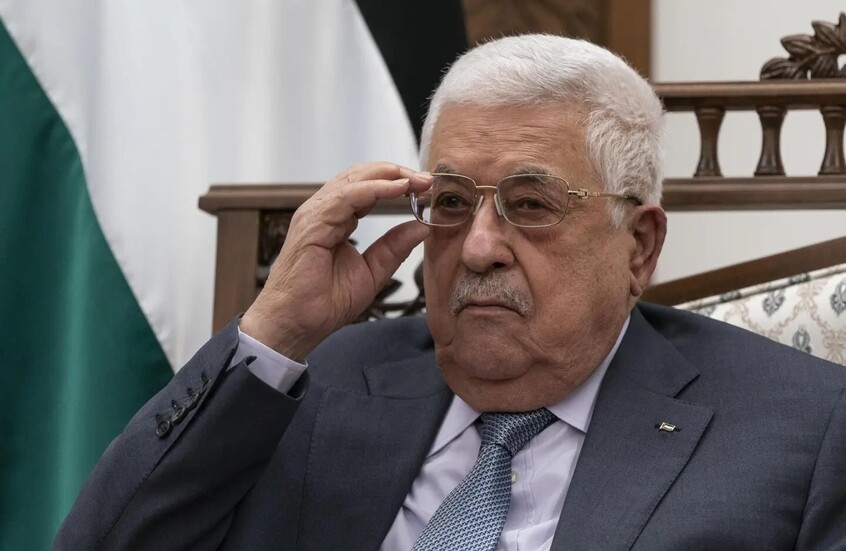 الرئيس الفلسطيني يحتفل بعيد ميلاده التسعين وسط عنف المستوطنين وتداعيات حرب غزة