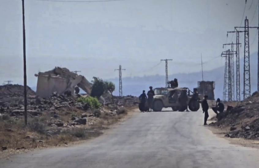 سوريا.. الجيش الإسرائيلي يتوغل في أطراف قرية معرية بريف درعا ويطلق النار عشوائيا