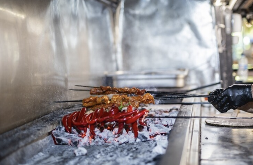 تحقيق تركي موسع بعد وفاة أم ألمانية وطفليها بالتسمم في إسطنبول