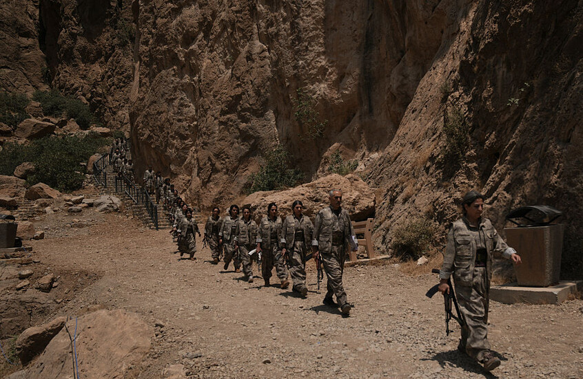 حركة التحرر الكردستانية تعلن انسحاب قواتها من الزاب