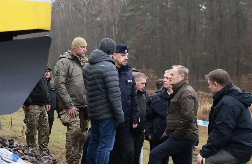 توسك: تأكدت أسوأ التكهنات بشأن تفجير خط سكة حديد بين بولندا أوكرانيا