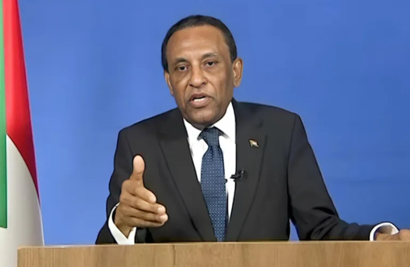 مصدر عسكري سوداني: لا اتجاه لإقالة رئيس الوزراء كامل إدريس وزيارته لجنيف بغرض العلاج