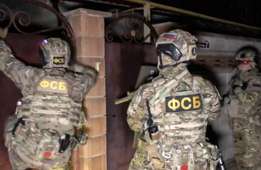 اعتقال امرأتين بتهمة التجسس لصالح المخابرات الأوكرانية في خيرسون