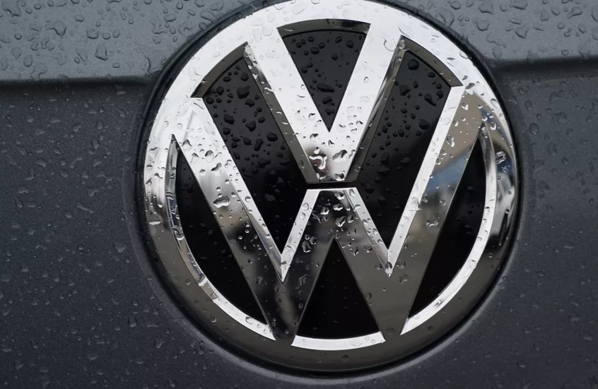 فولكسفاغن تحقق تقدما كبيرا في خطة خفض التكاليف عبر تقليص الوظائف