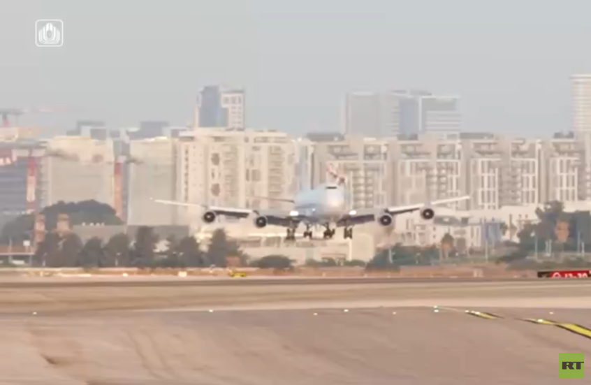 رقم 1000 منذ بداية الحرب.. طائرة أمريكية تحط بمطار بن غوريون الإسرائيلي محملة بمعدات عسكرية (فيديو)