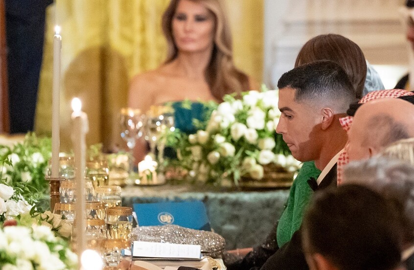 رفقة جورجينا.. رونالدو يشارك مقطع فيديو لقائه ترامب (فيديو)