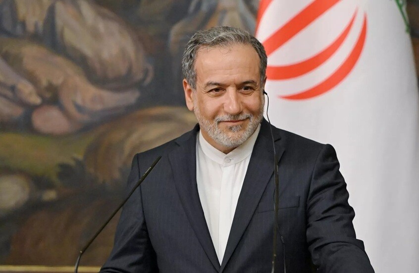 وزير الخارجية الإيراني: لن نقبل "صفر تخصيب"