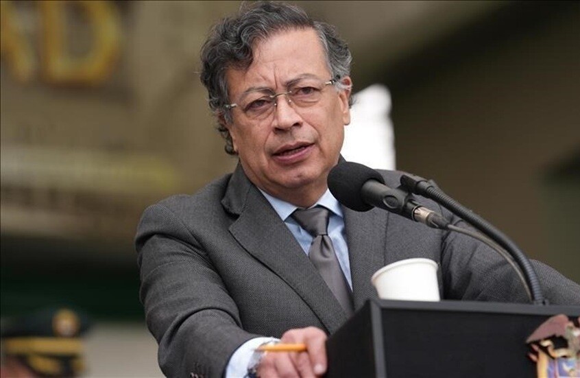 رئيس كولومبيا ينشر كشوف حساباته المصرفية للرد على إدعاءات أمريكية بصلته بتهريب المخدرات