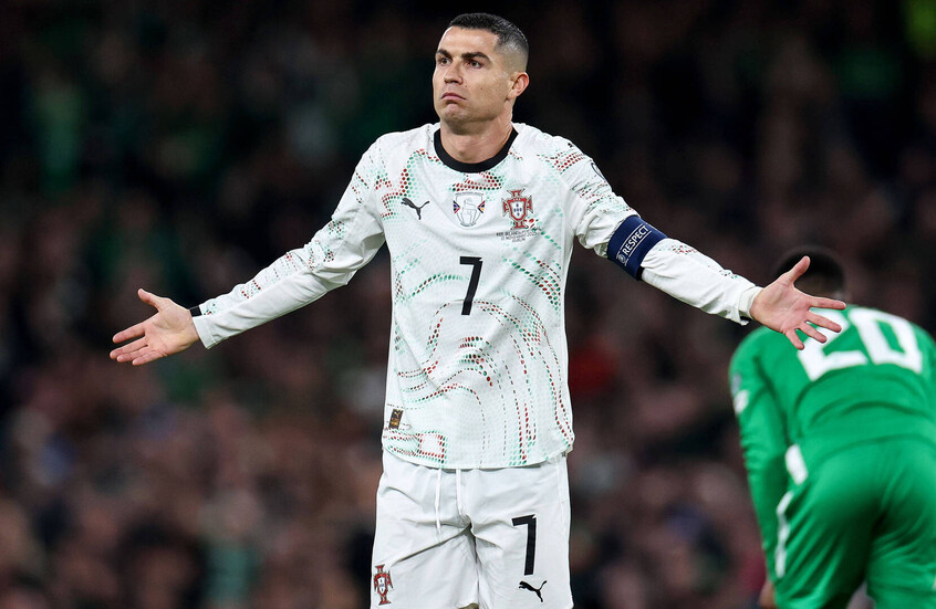 فضيحة بوستر كأس العالم 2026.. لماذا تجاهل "الفيفا" أسطورة البرتغال رونالدو؟