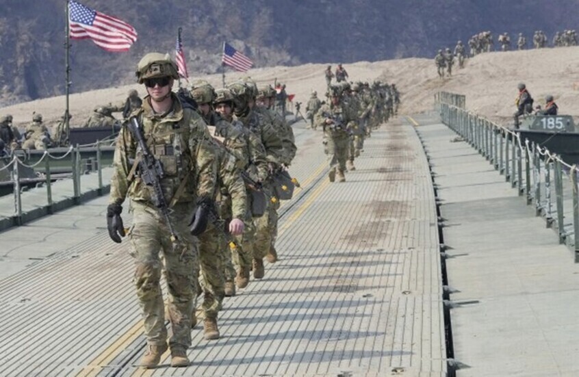 " إن بي سي": محام في الجيش الأمريكي يشكك في شرعية الضربات قرب فنزويلا