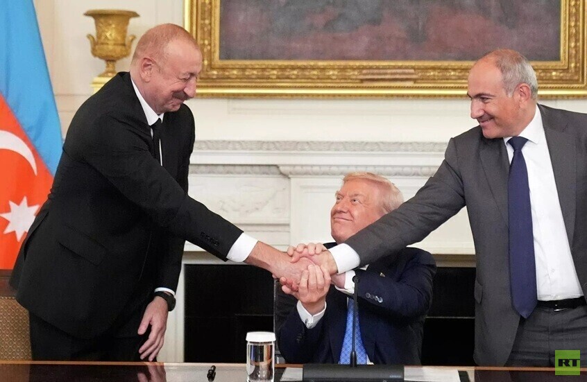 الذكاء الاصطناعي مقابل "السلام" و"أبراهام"